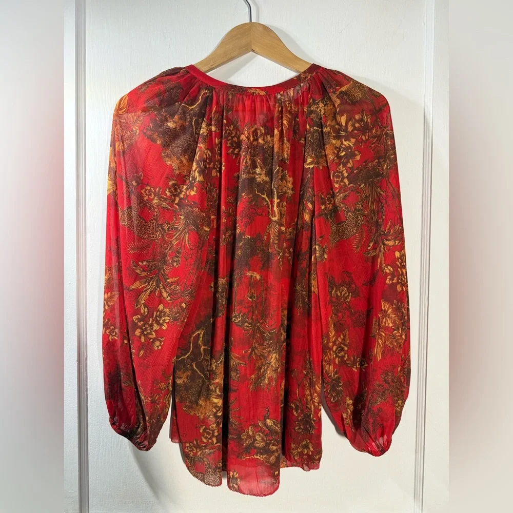 L'AGENCE Teagan Red Jungle Toile Crinkle Chiffon Shirt Top Blouse - Picture 6 of 6